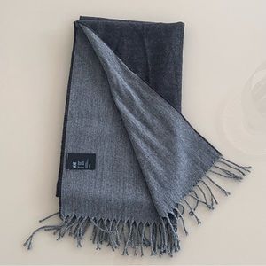 H&M Oversized Scarf Gray Multicolor
